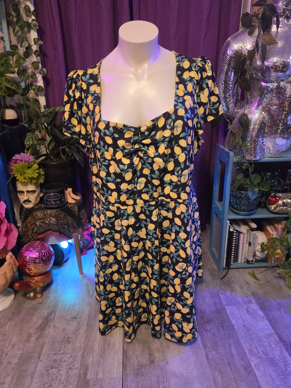 Plus Size Women's Lemon-Print Short Sleeve Dress